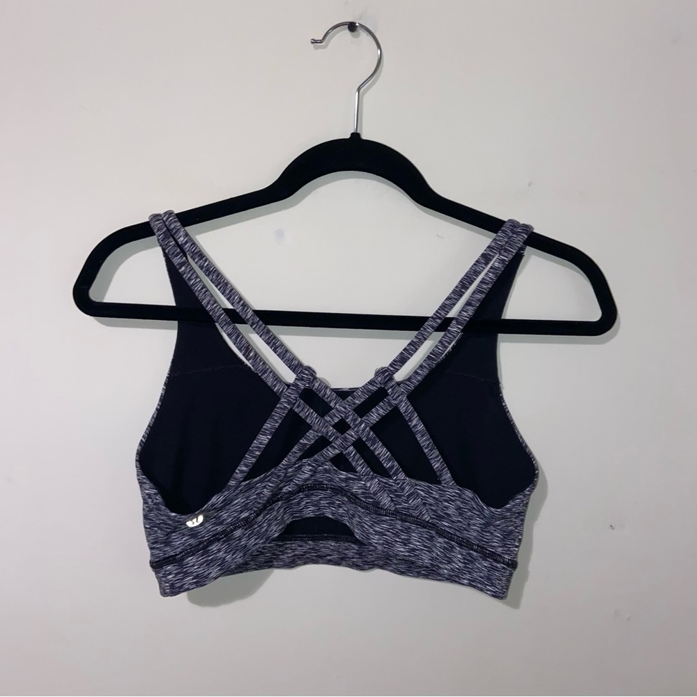 Lululemon Women's Sports Bra - 8 - Picture 4 of 7